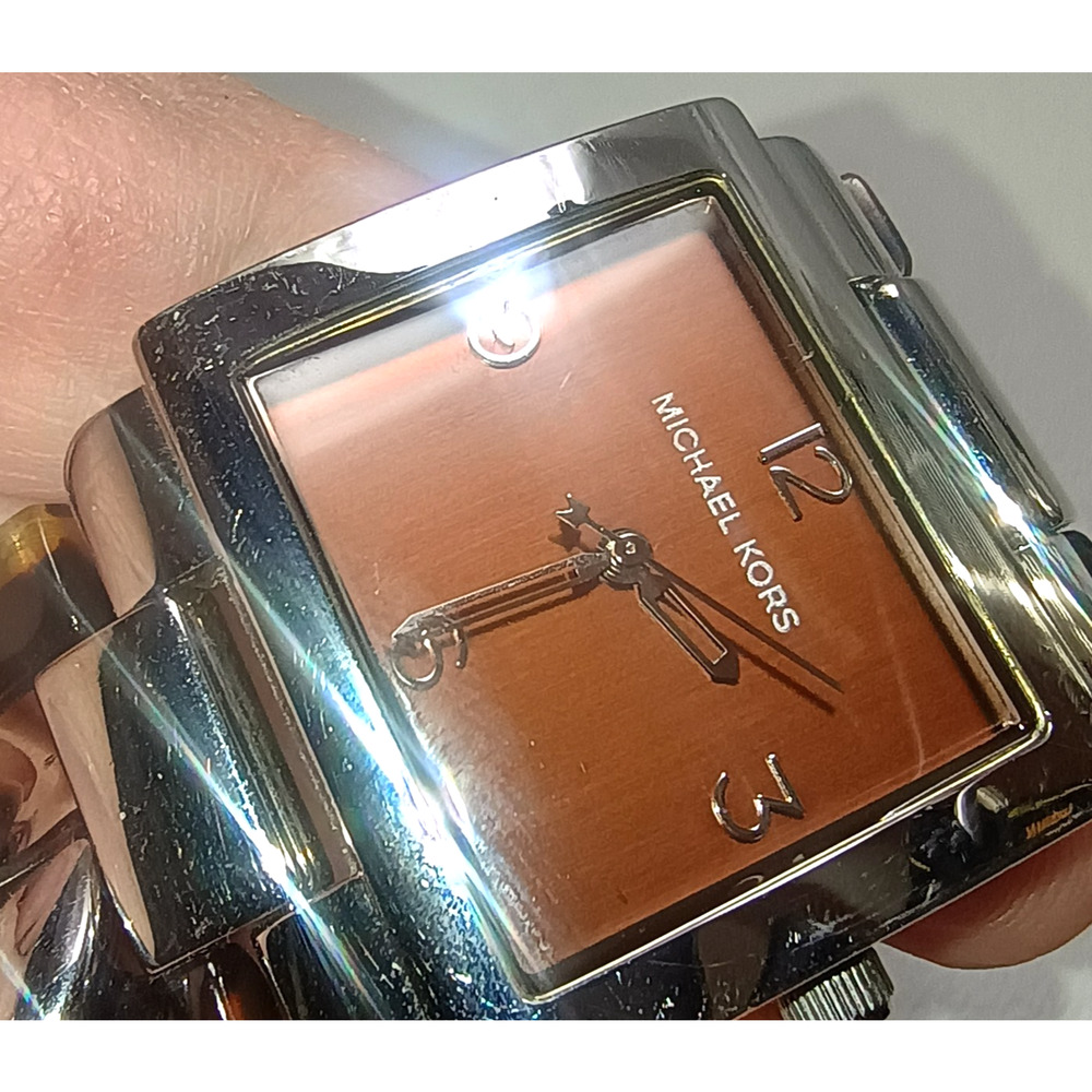 Michael Kors MK-4132 Women’s Silver-Tone & Faux Tortoise Chain Watch - Picture 13 of 16